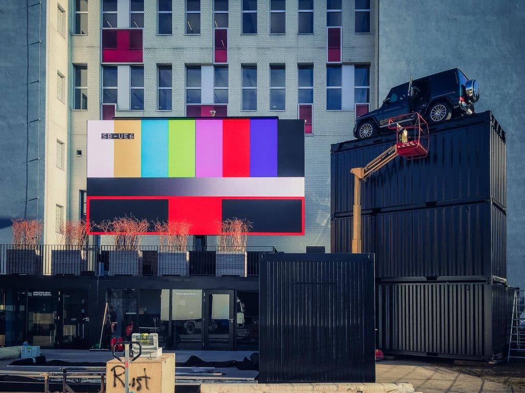 Roadshow Container Mercedes Fashionweek 10